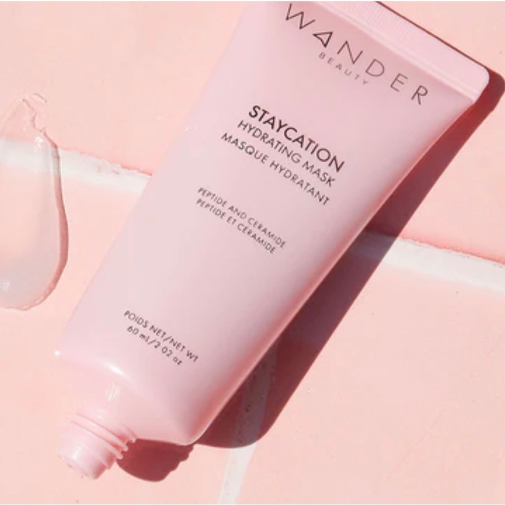 Wander Staycation hydrating mask